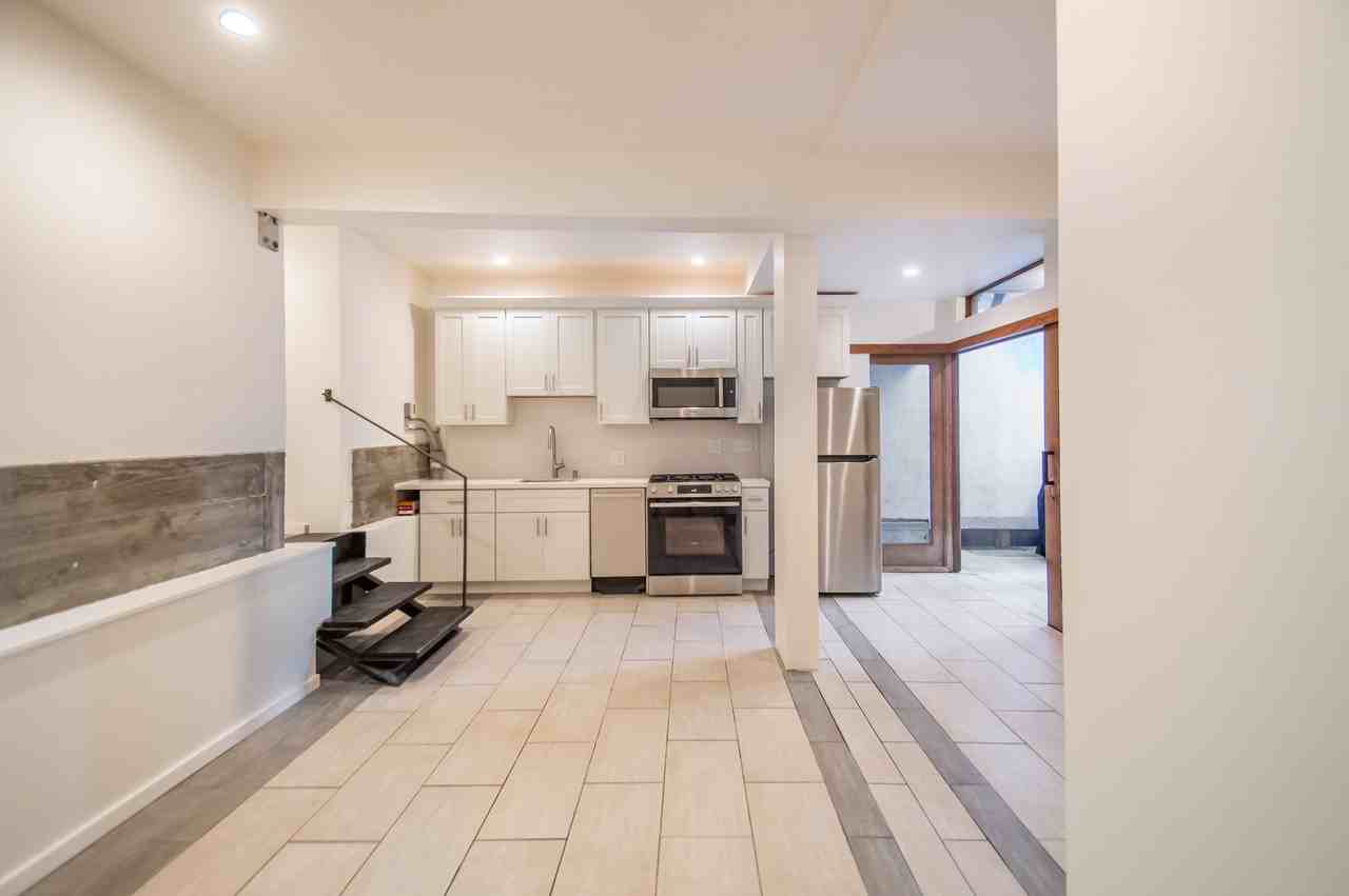116 Coleridge St #A - Photo 4 of 18