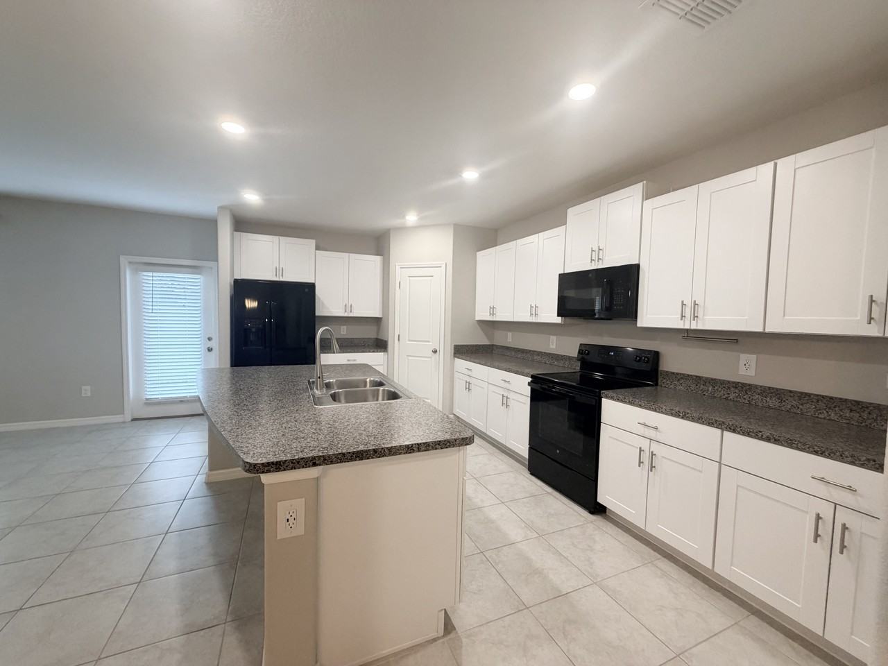 4114 Romano Busciglio St - Photo 5 of 28