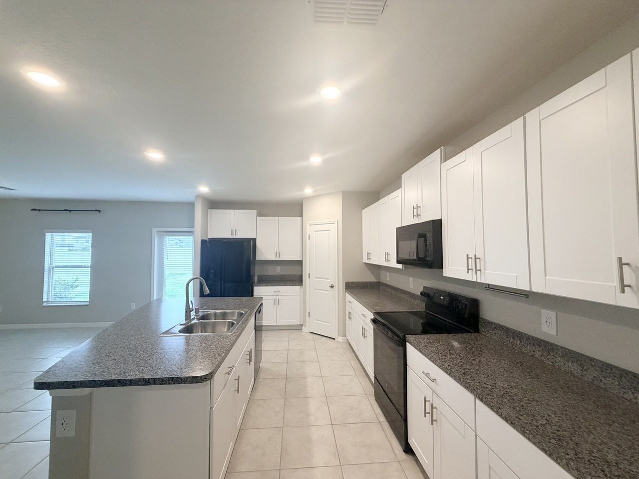 4114 Romano Busciglio St - Photo 7 of 28