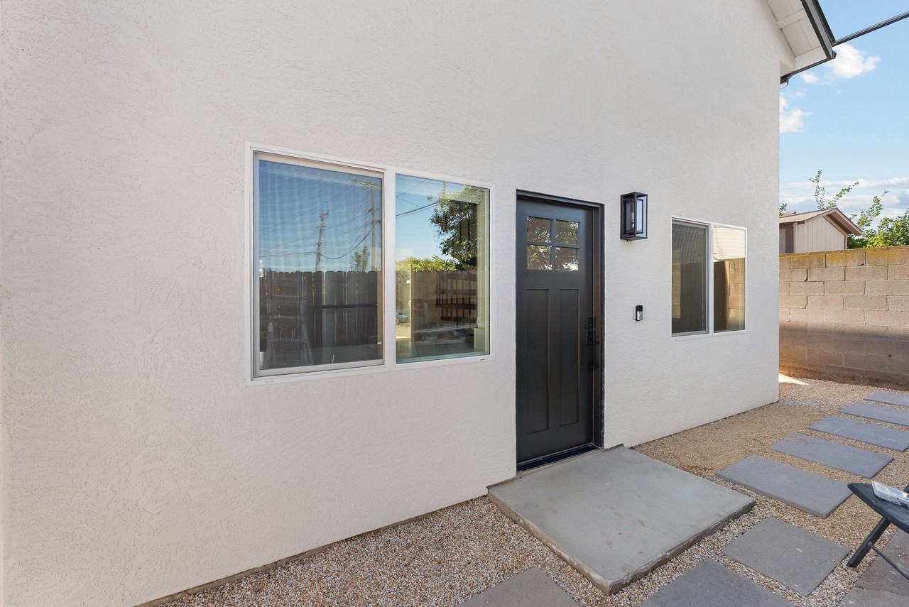 3634 Armstrong St #NA - Photo 2 of 19
