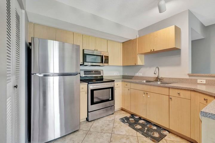 116 Villa Circle #116 - Photo 3 of 10