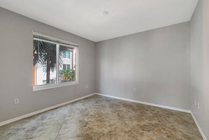 116 Villa Circle #116 - Photo 7 of 10