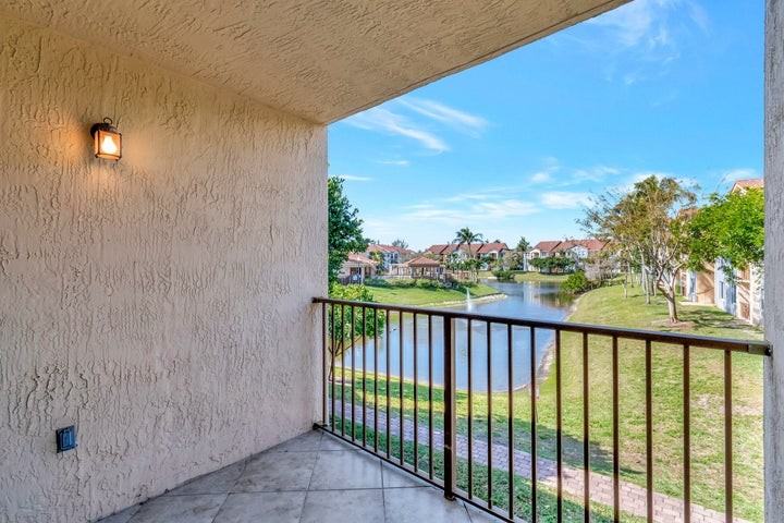 116 Villa Circle #116 - Photo 5 of 10