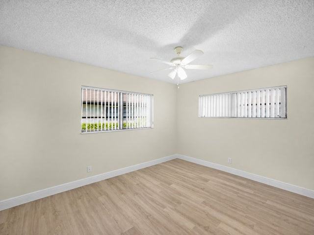 4751 Storkwood Way #B - Photo 6 of 8