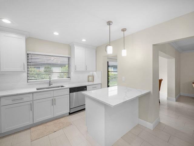 4751 Storkwood Way #B - Photo 5 of 8