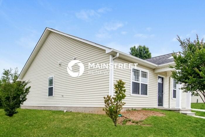4201 Smith Farm Ln - Photo 2 of 16