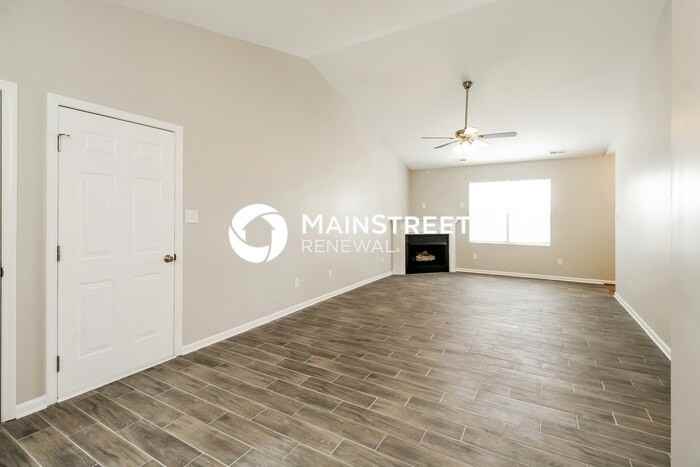 4201 Smith Farm Ln - Photo 3 of 16