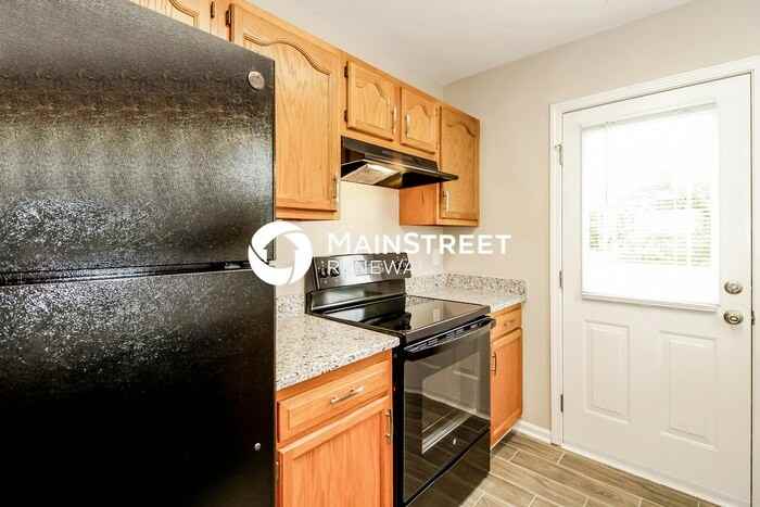 4201 Smith Farm Ln - Photo 7 of 16