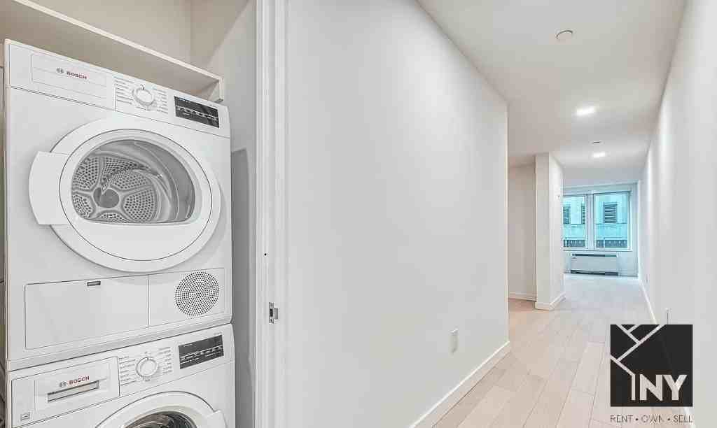 Broad St #1903 - Photo 2 of 12