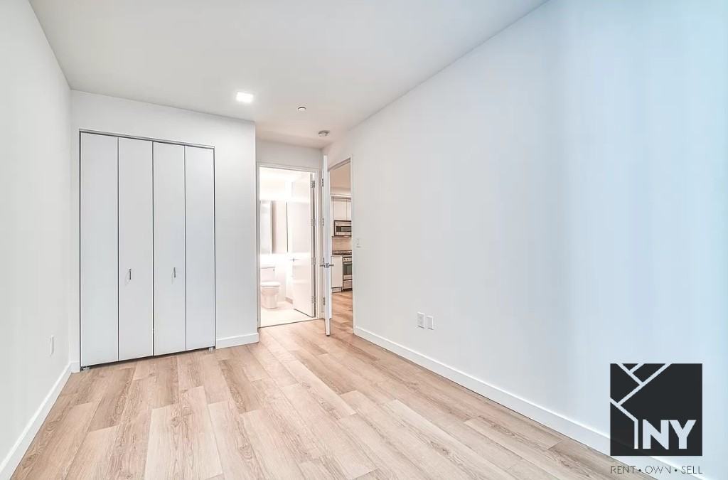 Broad St #1903 - Photo 4 of 12