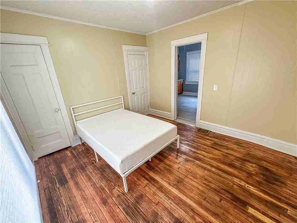 46 Peck St - Photo 5 of 9