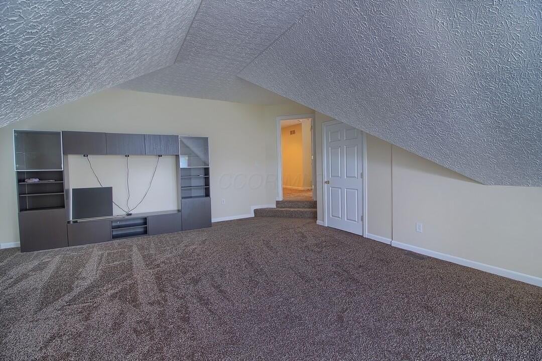 225 Stamford Dr - Photo 6 of 22