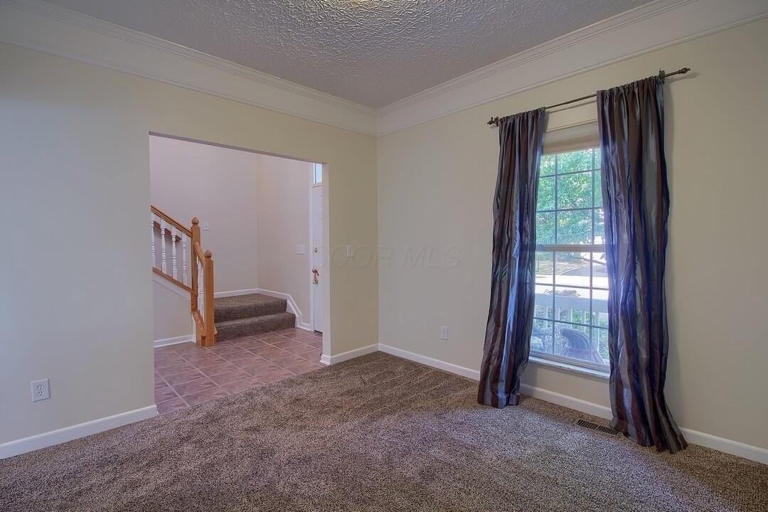 225 Stamford Dr - Photo 7 of 22