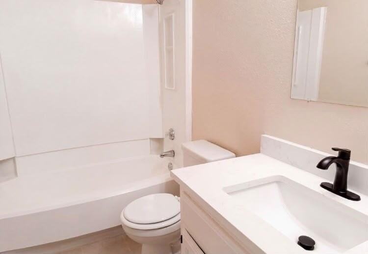 3801 menchaca 12th Street #RD - Photo 5 of 10