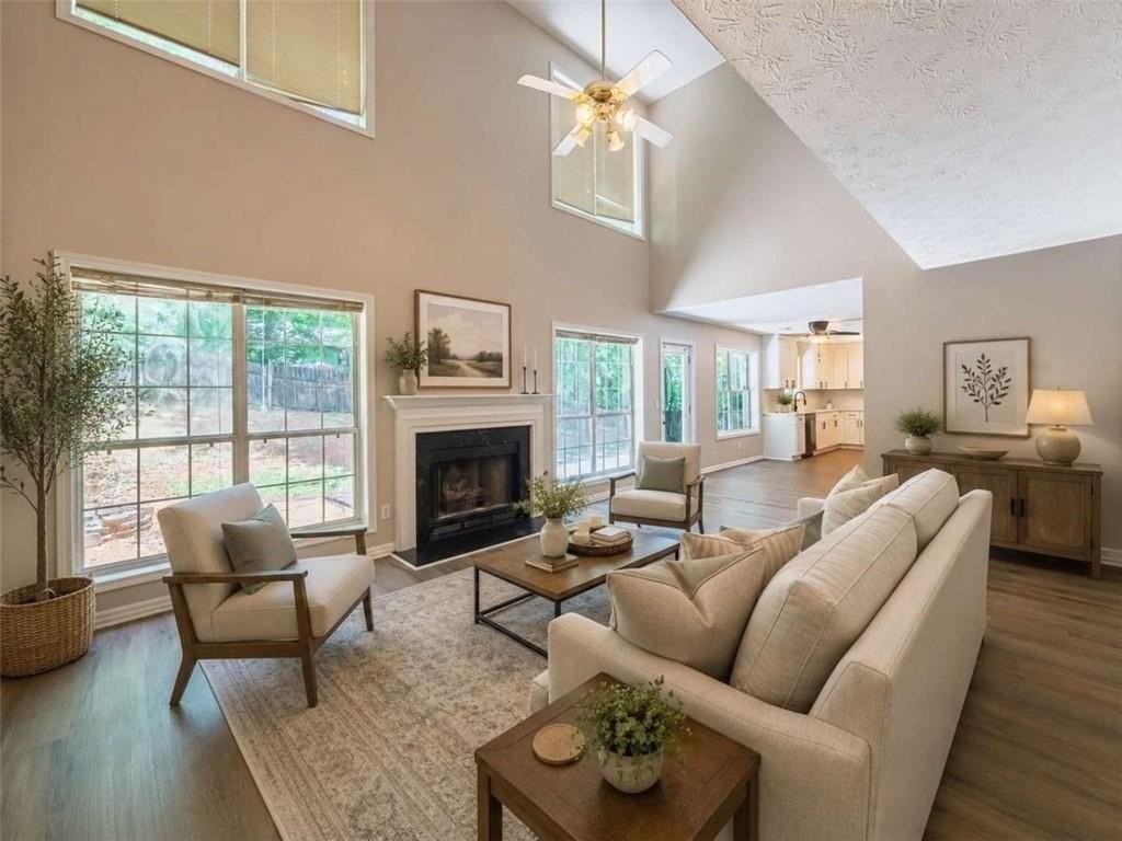 2685 Woodbine Hill Way - Photo 4 of 40