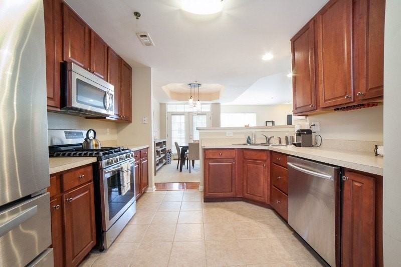 10 Taft Ln - Photo 5 of 14