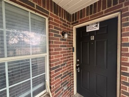 featured image of 300 S Magnolia St #B