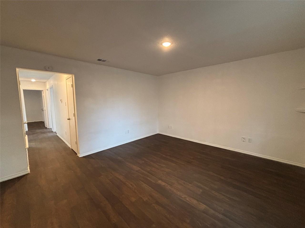 300 S Magnolia St #B - Photo 2 of 15