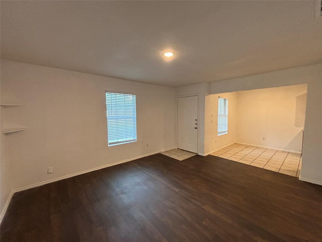 300 S Magnolia St #B - Photo 3 of 15