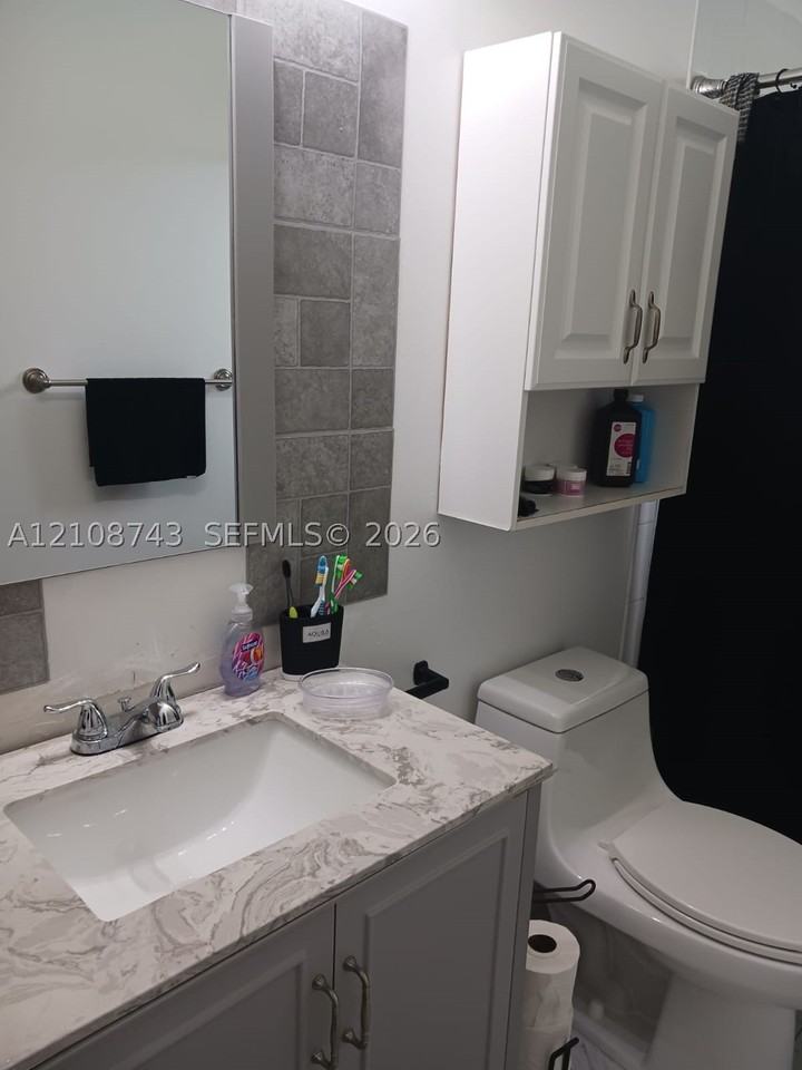 14731 Sw 104th Ct - Photo 6 of 7