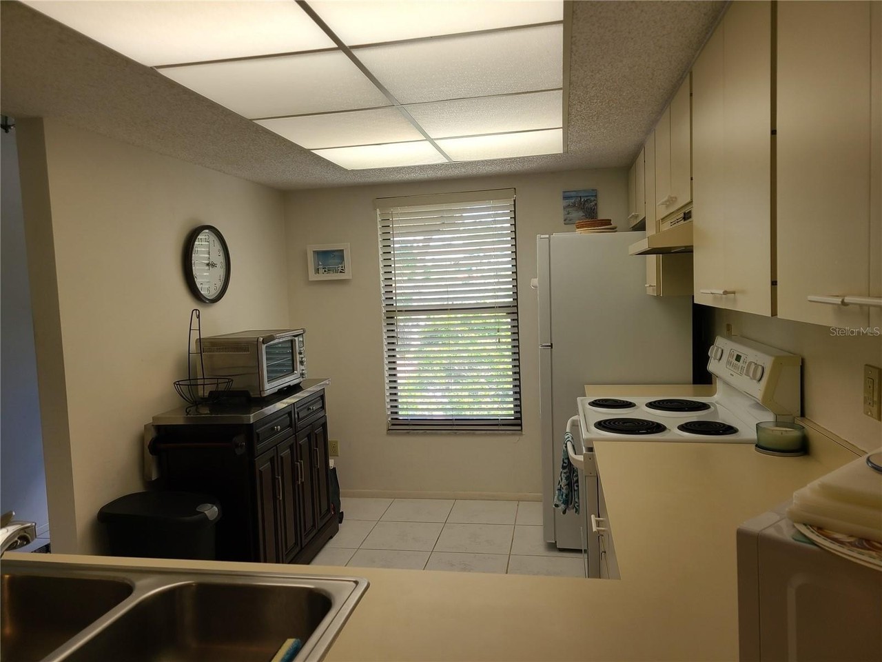 2825 Taywood Mdws #2825 - Photo 7 of 21