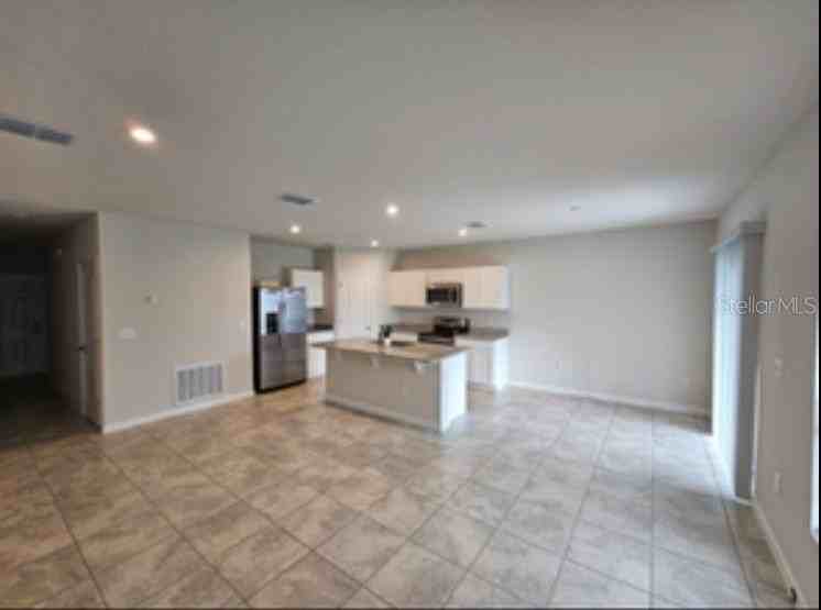 1344 Madison Cir - Photo 5 of 16