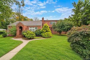 featured image of 2400 New York Ave