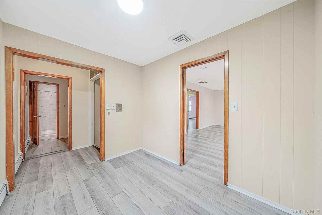 2400 New York Ave - Photo 6 of 22