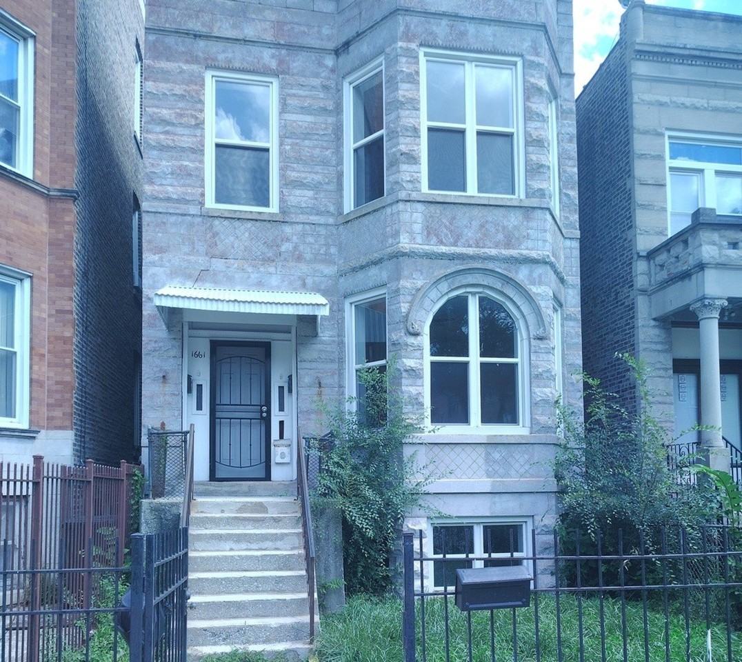 1661 S Homan Ave
