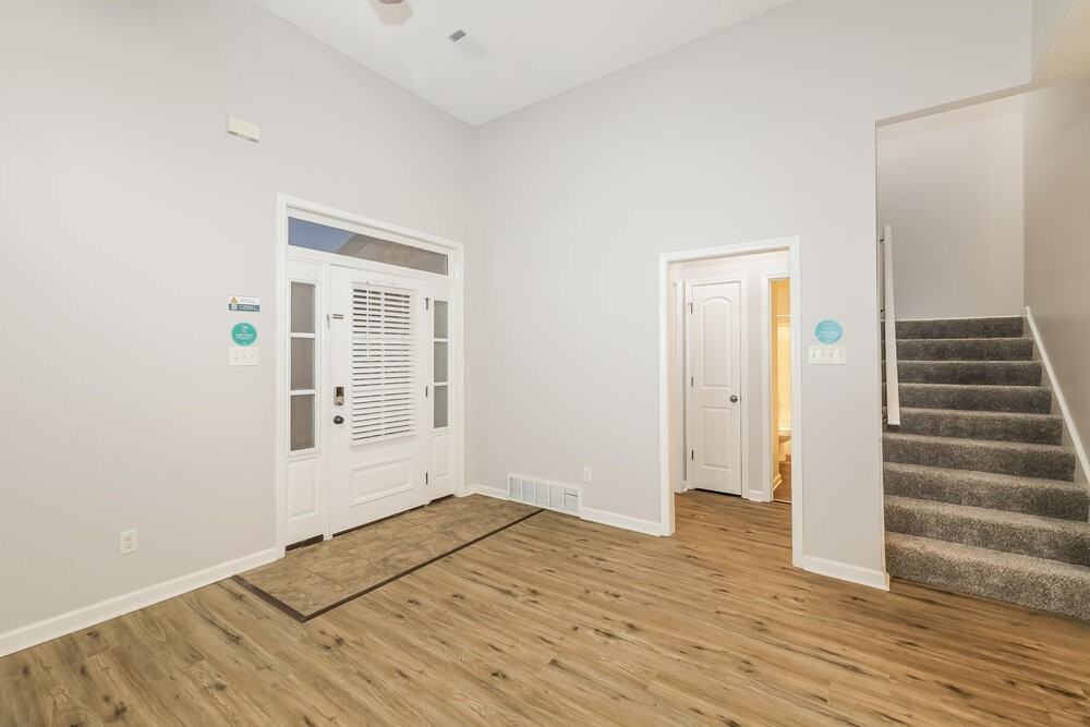 10248 Morning Hill Dr - Photo 5 of 17