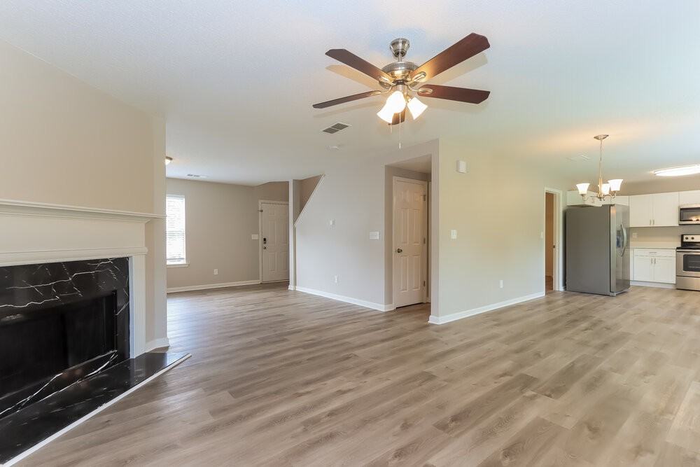 1008 Saint Augustine Pkwy - Photo 7 of 17