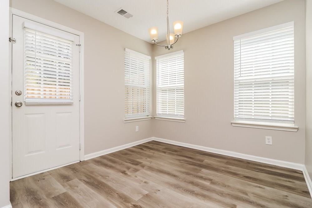 203 Augusta Woods Dr - Photo 6 of 17