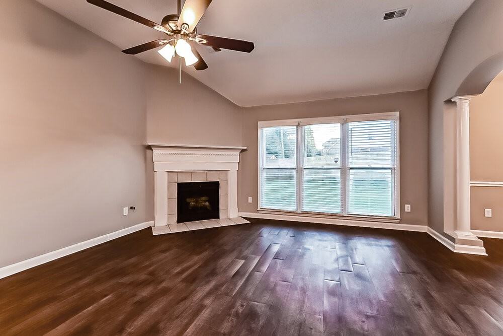 1851 Gilden St - Photo 3 of 16