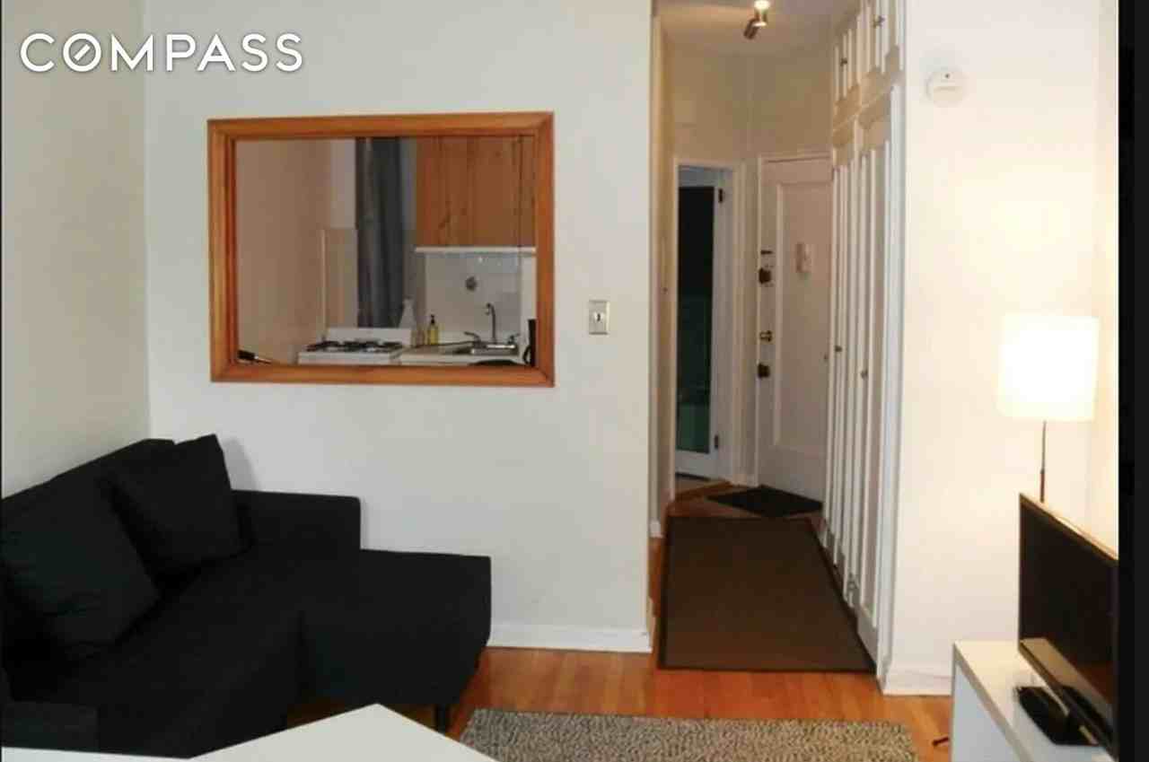 416 E 83rd St #4B - Photo 3 of 6