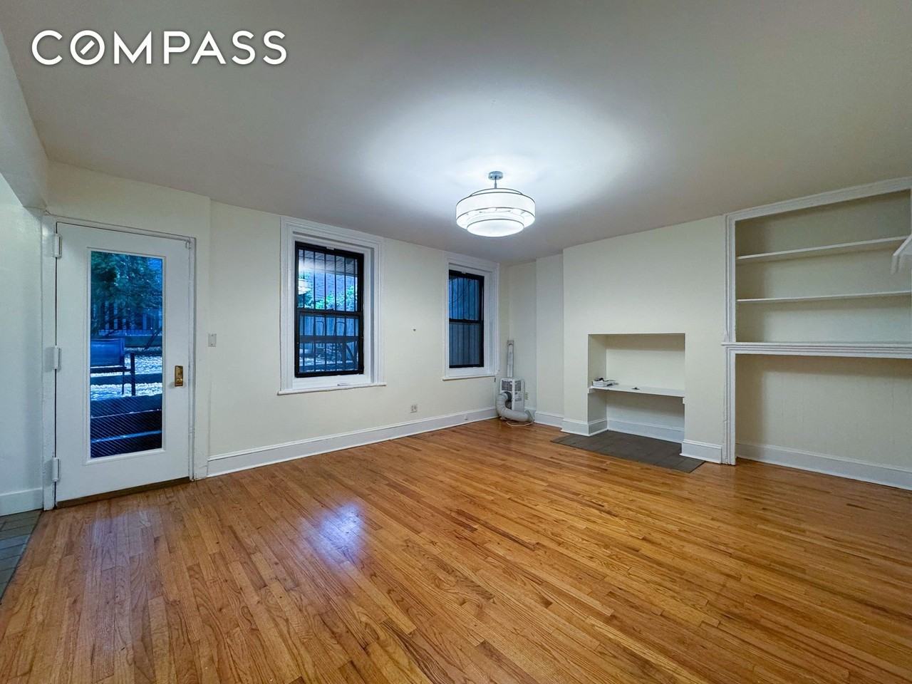 231 Clermont Ave #1R - Photo 3 of 13