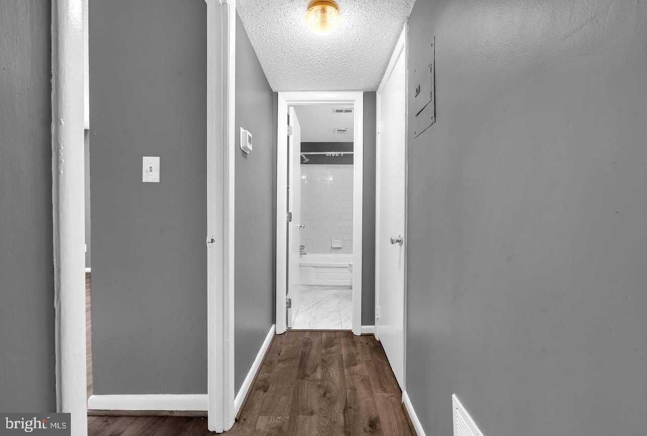 3011 Southern Ave #14 - Photo 5 of 21