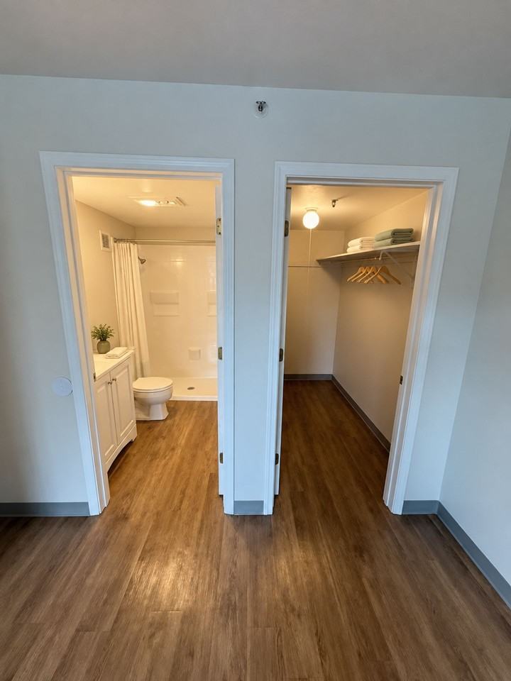 The Current Apartments | East Peoria - Photo 6 of 10