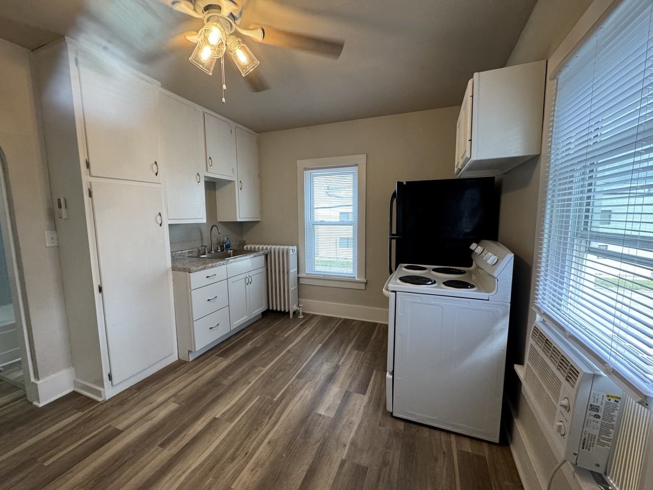 230 West Lawrence Avenue #A - Photo 4 of 19