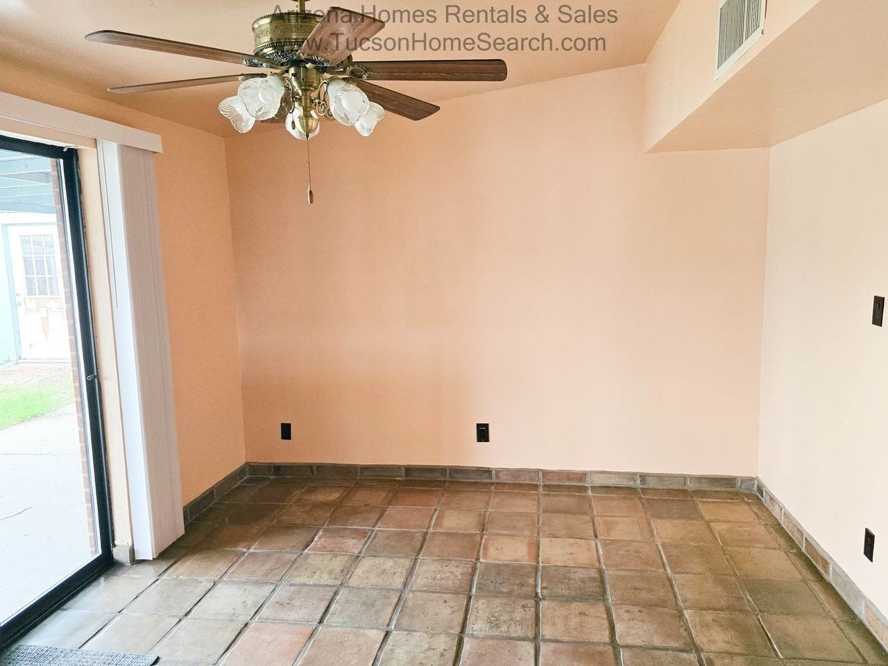 6802 E Kenyon Dr - Photo 5 of 10
