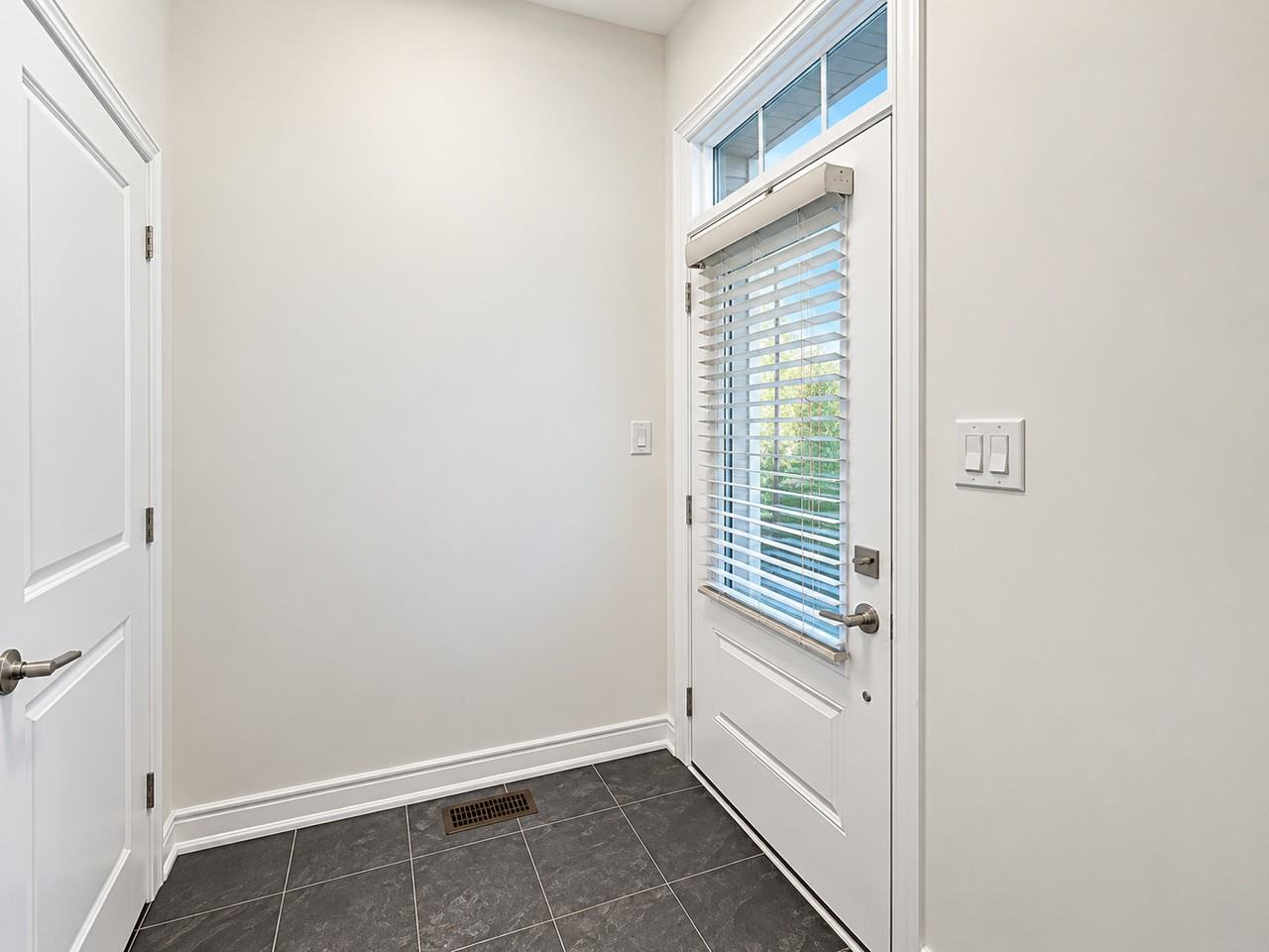 12 Snowberry Lane - Photo 3 of 21