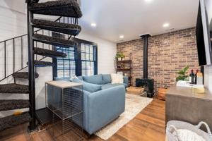 featured image of 1150 Empire Ave