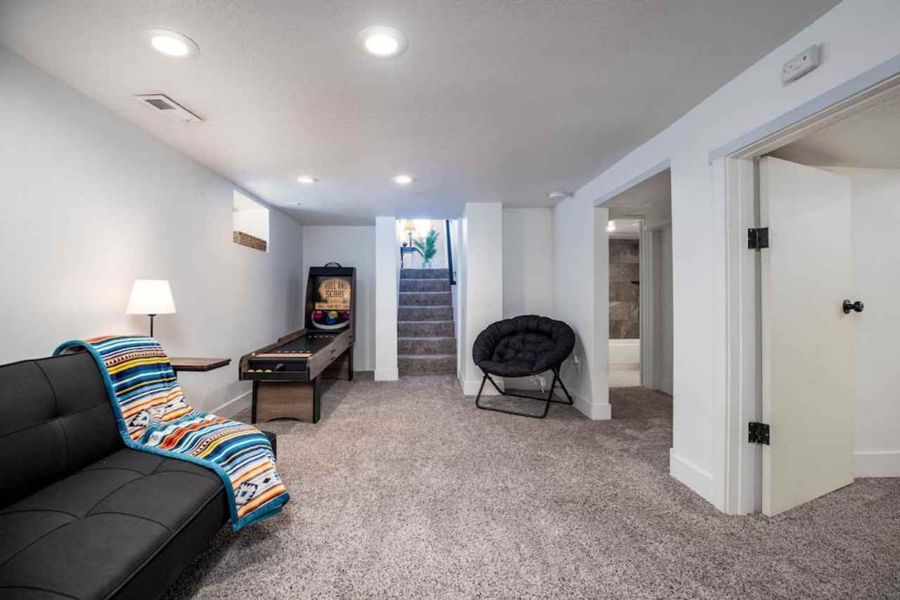 1550 S Main St #1597555P - Photo 6 of 36