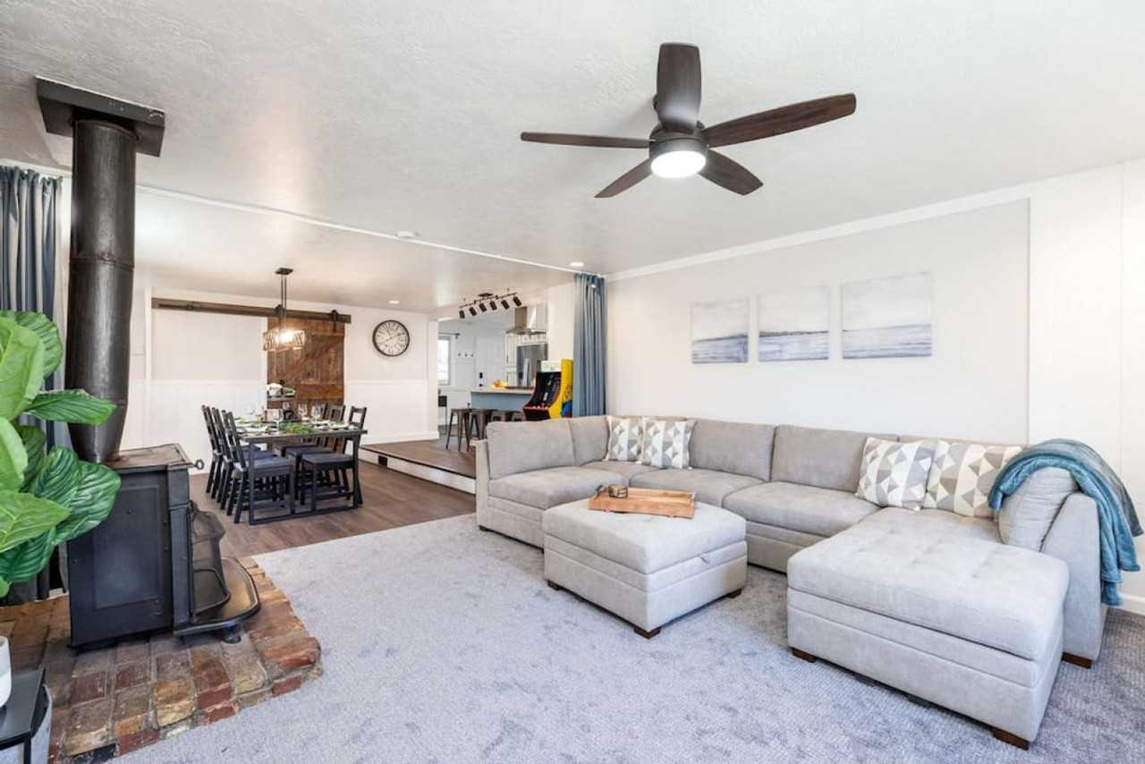 1358 W 1100 N #1597542P - Photo 3 of 44
