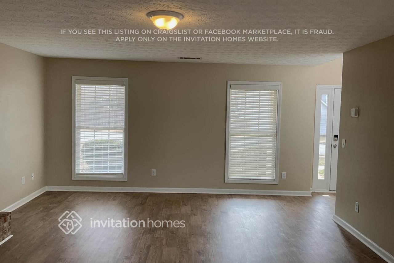 1297 Bramlett Forest Ct - Photo 2 of 10