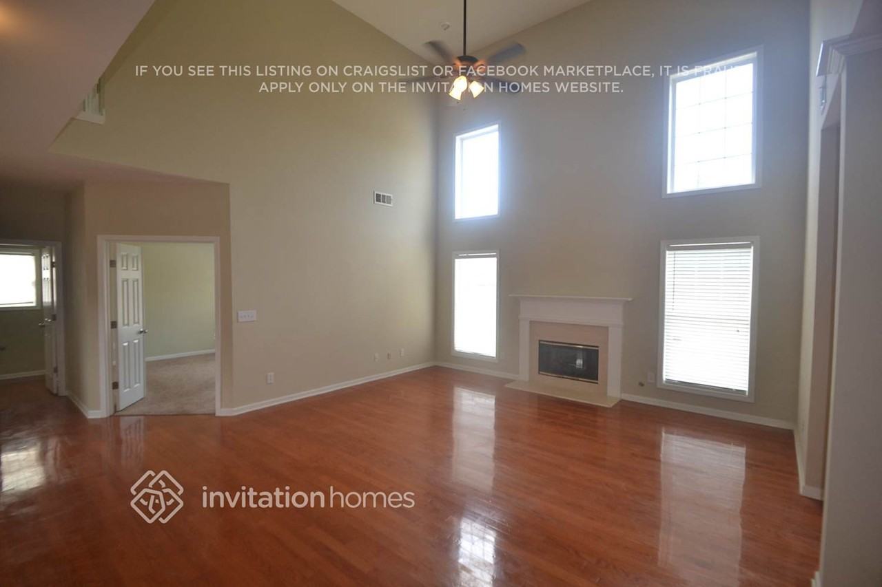 1100 Hargrove Ct - Photo 3 of 13