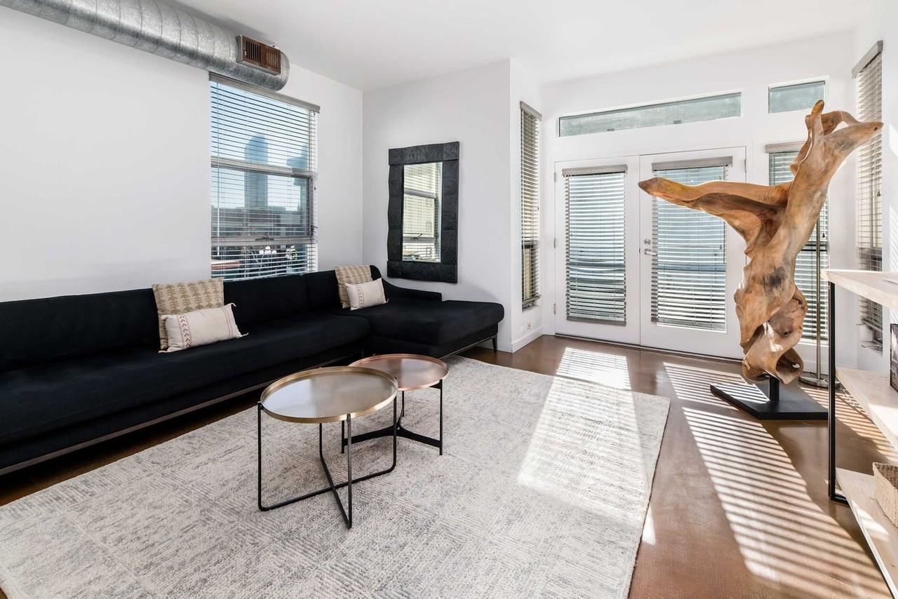 777 6th Ave #1639978P - Photo 4 of 38