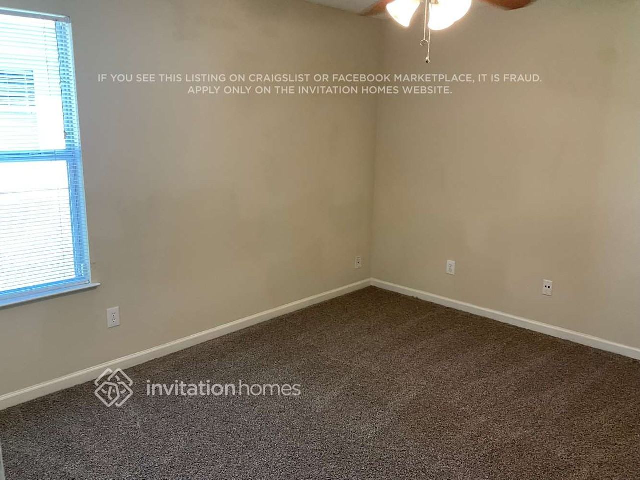 3035 Pebble Creek Ln - Photo 4 of 10