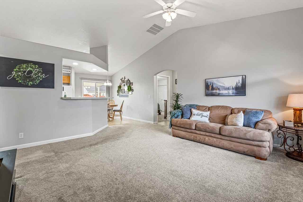 727 W Clark Ave #1642456P - Photo 2 of 40