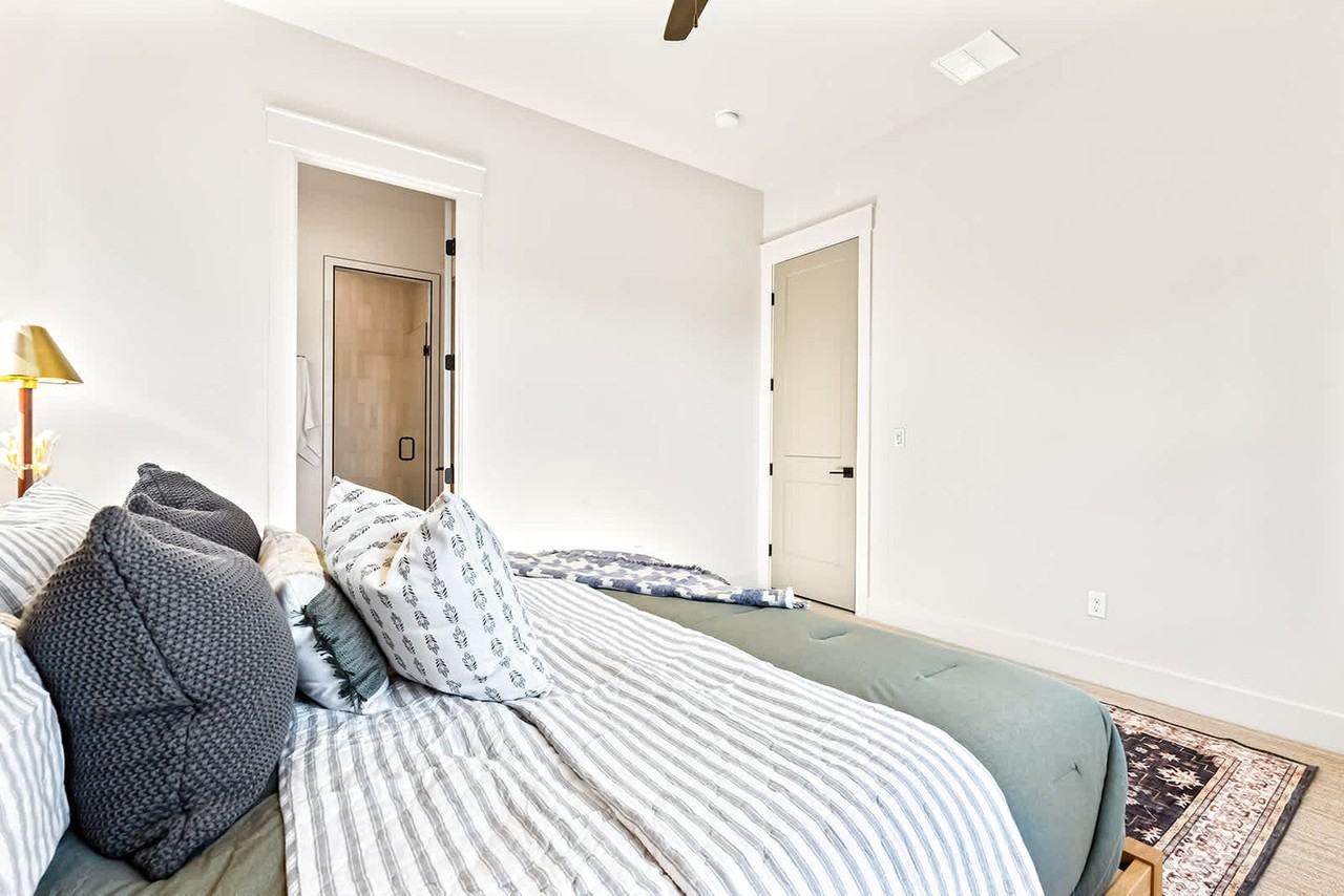 6389 W Bluebird Ln #1642426P - Photo 7 of 29