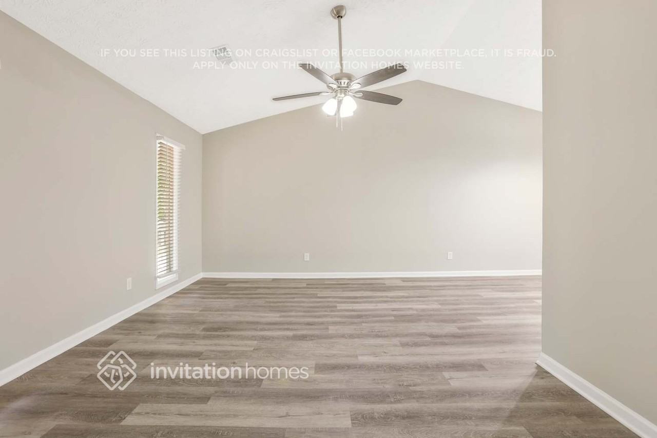685 Raven Springs Trl - Photo 5 of 26
